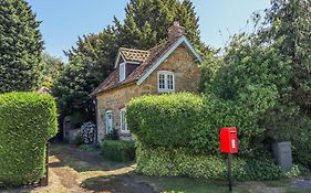 Old Blacksmiths Cottage